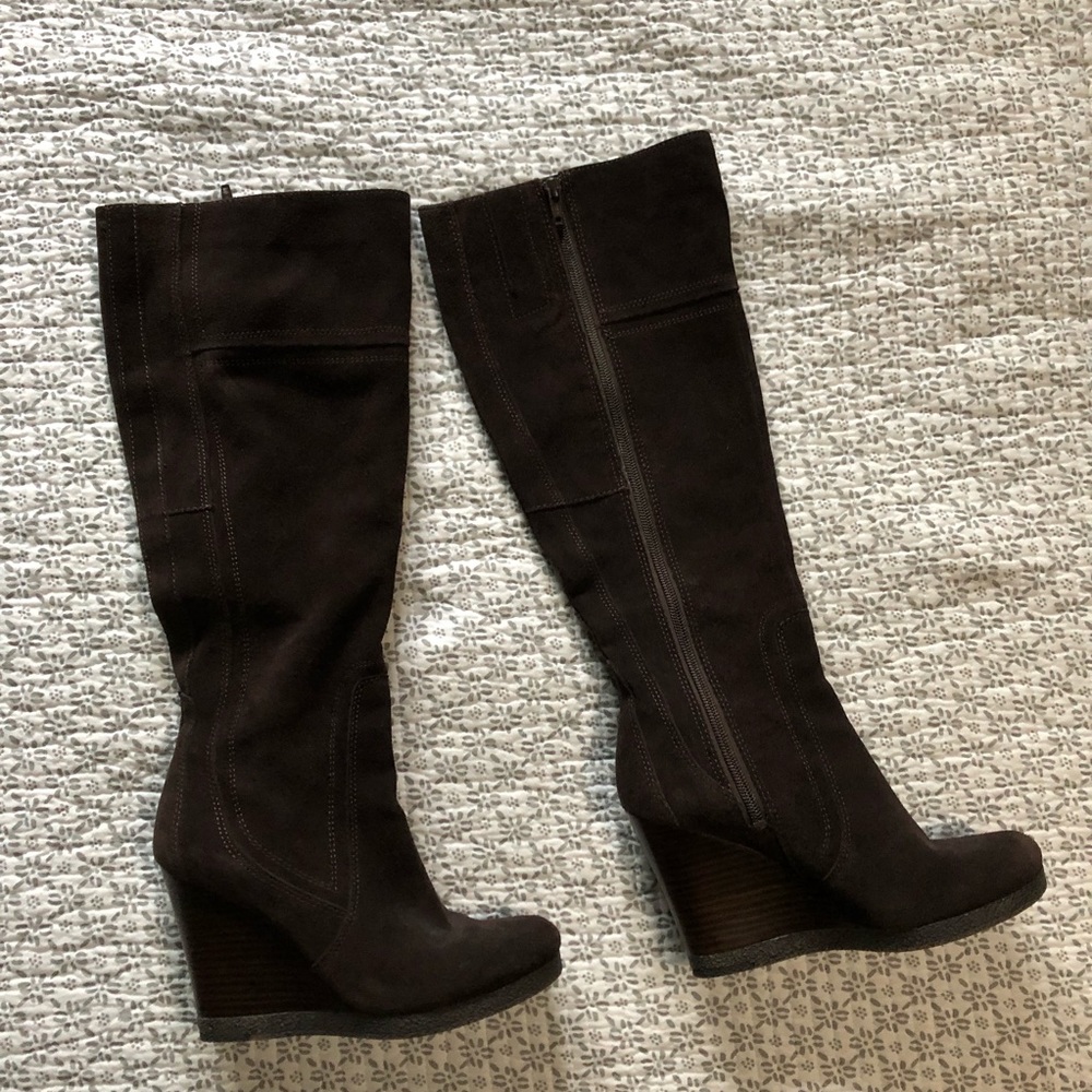 Nine West Brown Suede Wedge boot